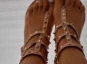 WOAKAO Sandals.