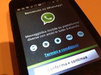 È ufficiale: WhatsApp si paga!