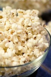 Popcorn o Facebook: chi rivela di più sulla tua personalità?