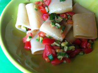 Paccheri pomodoro fresco e zucchine