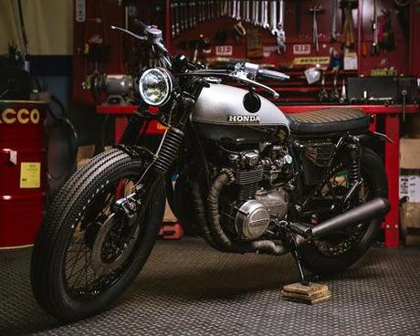 CB550 by Jerikan