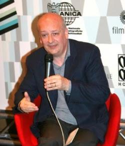 Mostra del Cinema di Venezia. Gli autori: “Se arrivano i politici ce ne andiamo”. Nè LettaLetta né Bray sono i padroni della Medusa Cinematografica