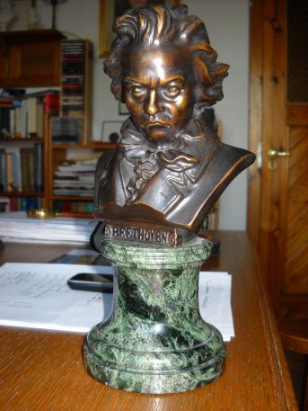 Busto in bronzo di Beethoven nel mio studio