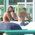 Andrea Pirlo e la moglie Deborah Roversi a Forte dei Marmi01