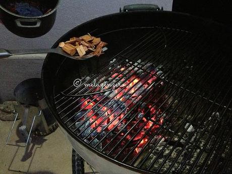 Salmone al barbecue con maionese ai capperi e lime