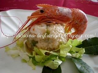 Timballino di risotto con gamberoni e scarola