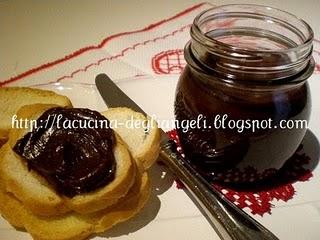 Nutella? crema di nocciole!!... si grazie!!