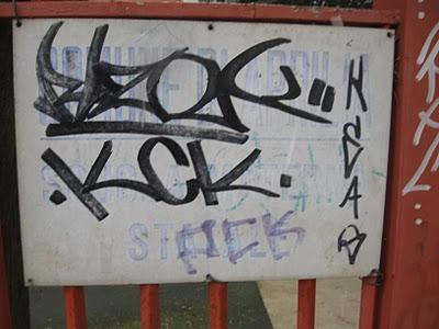 Assuefatti al degrado e al vandalismo