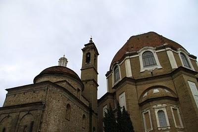 un'insolita piazza San Lorenzo, Firenze