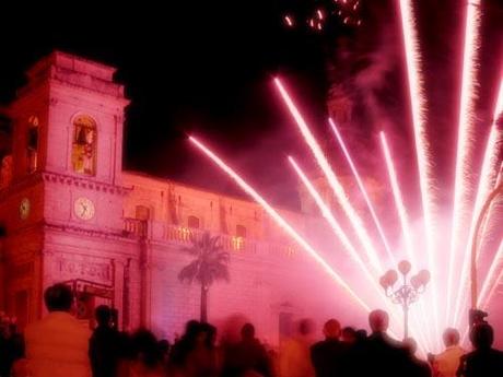 E dopo   l’intimità del Natale…fuochi d’artificio senza farsi male…