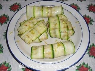 Fagottini di zucchine e salmone