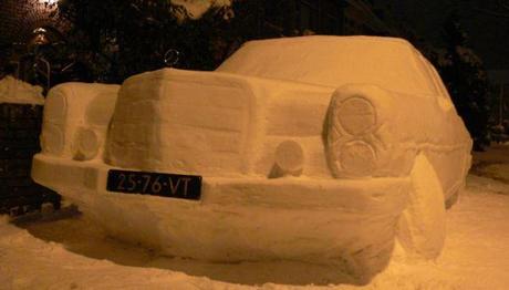 Pupazzo di neve in Mercedes