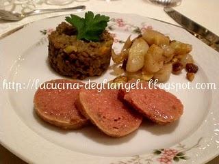 Ruote di cotechino con cipolle in agrodolce e lenticchie