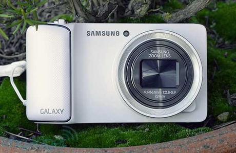 Galaxy S4 Zoom SM-C101 istruzioni in italiano e manuale