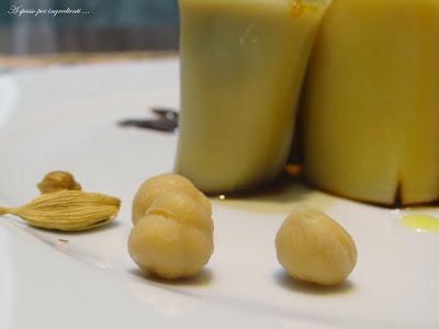 Paccheri con farcia di ceci al cardamomo e salsa piccante al caffè