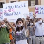 Piazza Montecitorio, flash mob per dire no alla legge contro l'omofobia09