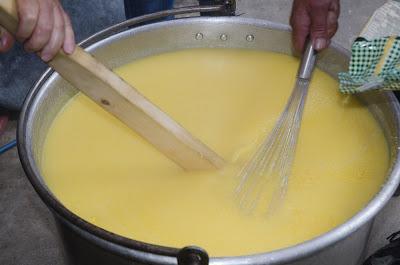 Polenta e salciccia.