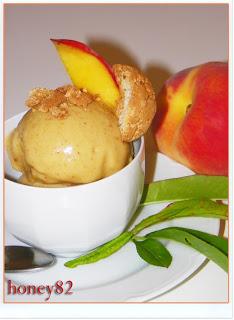 GELATO PESCHE E AMARETTI