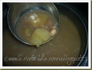 Zuppetta vegan di fagioli con avena decorticata, cipolla e patate (3)