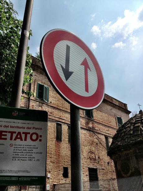 Il CREIA - Centro Regionale di Educazione e Informazione Ambientale si trasferisce nel Parco dell'Appia Antica ed è subito degrado. Paradossalmente