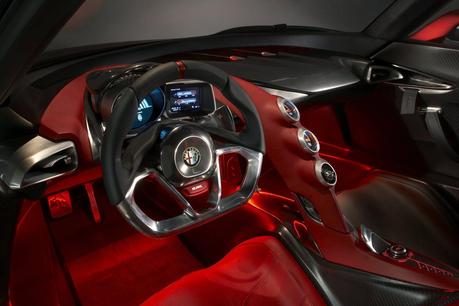 PRESENTAZIONE ALFA ROMEO 4C @BEACH CLUB VERSILIA