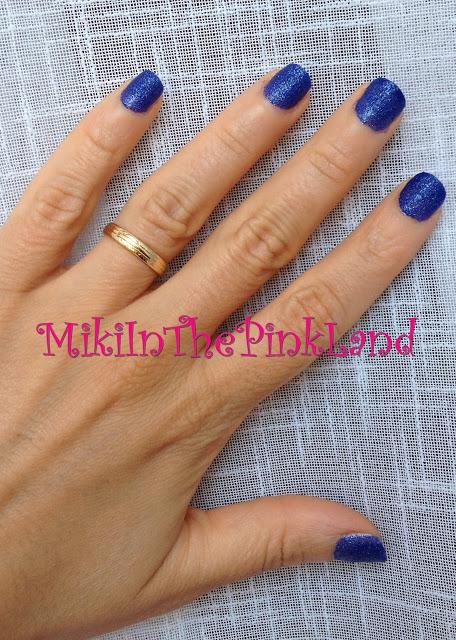 Smalto del giorno: Kiko Sugar Mat Nail Lacquer n°644 Blu Mare