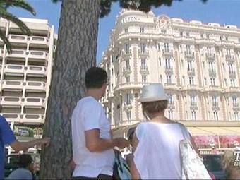 Cannes, caccia al ladro di gioielli della Croisette