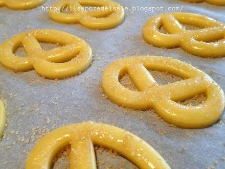 Biscotti al malto... pretzel cookies ovvero le nonnine!