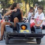 Alena Seredova al parco con i figli e il nuovo cane012