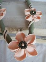 Foglie di salvia e petali di rosa