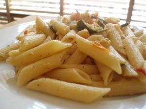Penne pasta with prawns and zucchini
