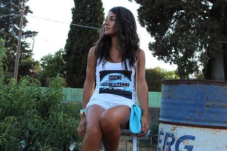 OUTFIT: DRESS CODE TEE, SHORTS E CONFUSION MOOD