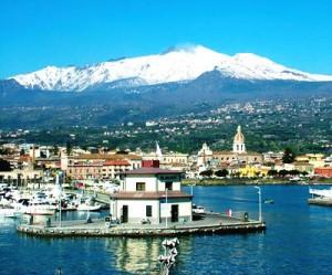 Scoperto in Sicilia un vulcano sottomarino: si trova al largo di Riposto ed è tre volte più grande dell’Etna