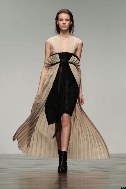 ART AND FASHION: FASHION IS ART!