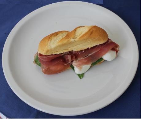 Panino al latte, culatello, rucola e bufala!