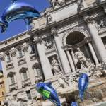 Roma, Fontana di Trevi flash mob a favore dei delfini 07