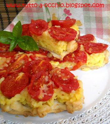 Torrido agosto - Tarte tatin di riso allo zafferano e pomodori piccadilly