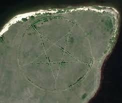 Il pentagramma scoperto con  Google Earth in Kazakistan: probabilmente una ex base missilistica