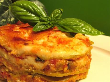 INARCANDO LA SCHIENA - DOMINO D'ONDE - LASAGNE VERDI CON RAGU' DI MANZO, MELANZANE E ZUCCHINE DELL'ORTO