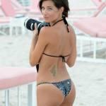 Logan Fazio, la paparazza “paparazzata” mentre fotografa Claudia Romani