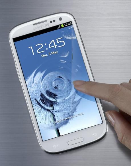 Galaxy S3 riceve l’aggiornamento I9300XXEMG4