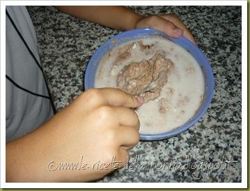 Mini pancakes al cacao con latte di mandorla (3)