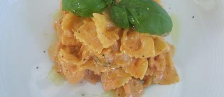 farfalle ricotta pomodoro e olive