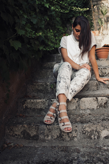 Vi aspettavate un outfit post? Beh, vi sbagliavate.