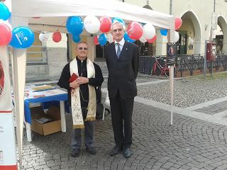 PAVIA. Il successo dell'Oral Cancer Day a Pavia al gazebo in piazza Vittoria e al corner in Università