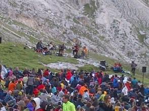 Vinicio Capossela e Psarantonis al Rifugio Vajolet