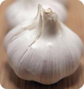 L'aglio crudo dimezza il rischio di sviluppare un cancro al polmone