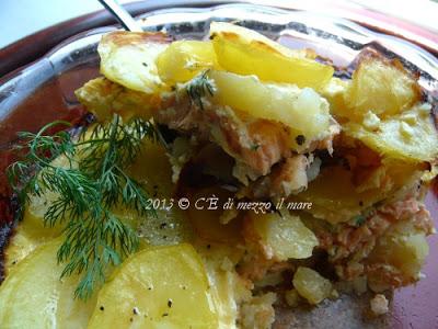 Lohta ja perunoita (Salmone e patate alla finlandese)