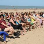 Belgio, la curiosa coreografia sulla spiaggia di Ostenda10