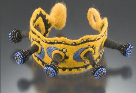 LE STRAORDINARIE OPERE DI FIBER ART CON IL FELTRO DI LISA KLAKULAK